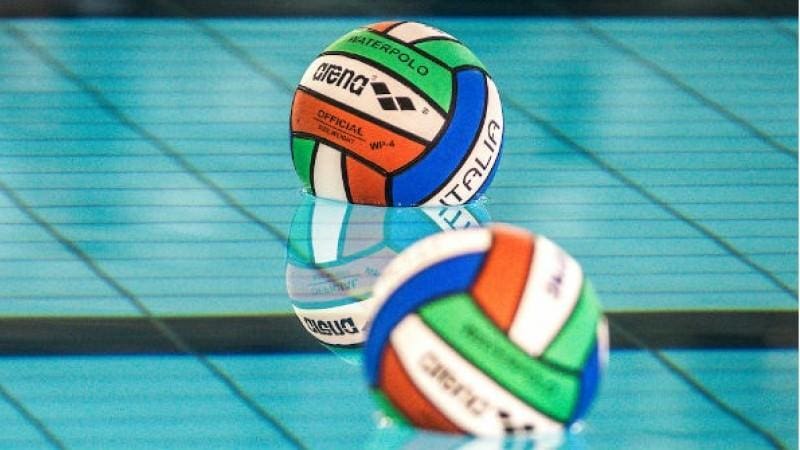 PALLANUOTO, SOSPENSIONE DEI CAMPIONATI